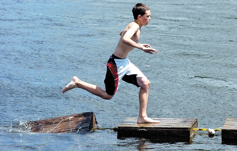 Richmond days lobster crate race