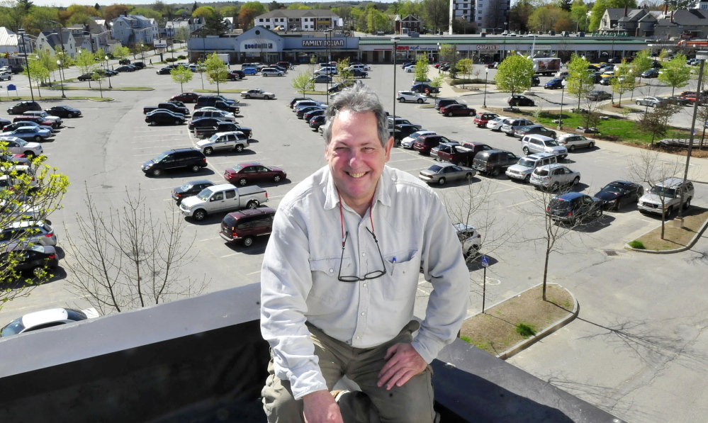 Robert Sezak is resigning from the Fairfield Town Council after winning election as a Somerset County commissioner.