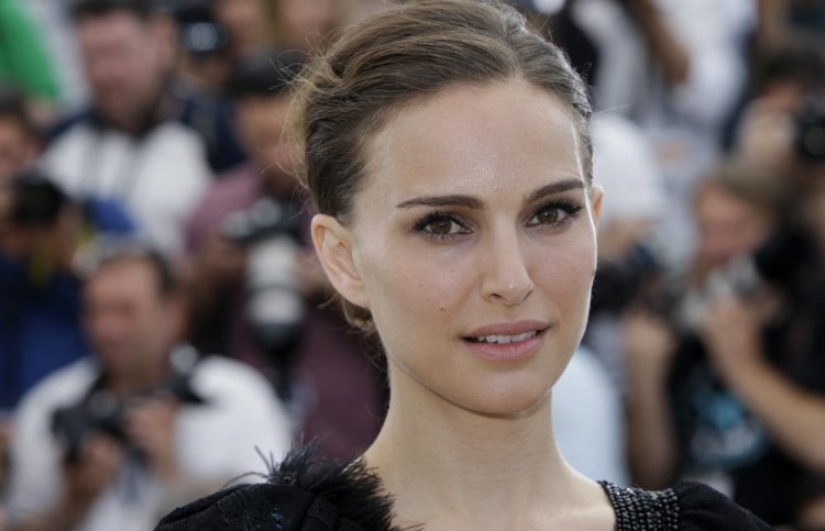 Natalie Portman won Israel's 2018 Genesis Prize, widely known as the "Jewish Nobel Prize."