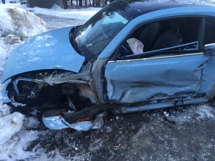 A Farmington woman suffered severe injuries in a head-on crash in Mercer Friday morning. A 2001 Nissan Altima was traveling east in the westbound lane when it collided with a 2013 Volkswagen Beetle that was traveling west toward New Sharon.