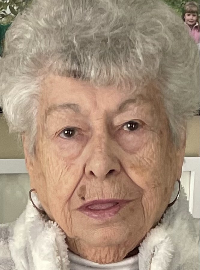 Joan Marilyn Mills