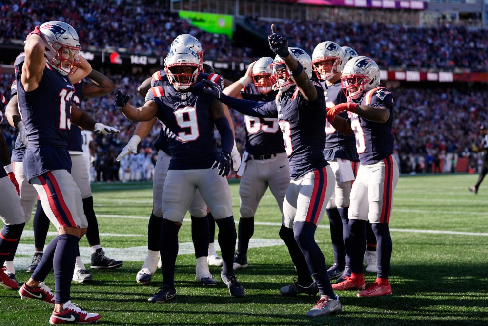 Browns Patriots Football
